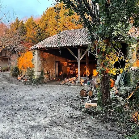 펜션 Le Fenuac, Maison De 4 Chambres Douzillac
